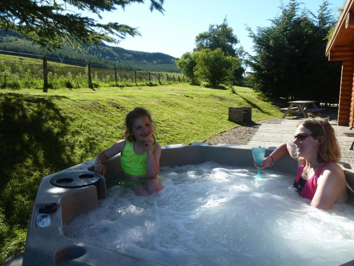 Glenbeag Mountain Lodges Spittal of Glenshee Zewnętrze zdjęcie