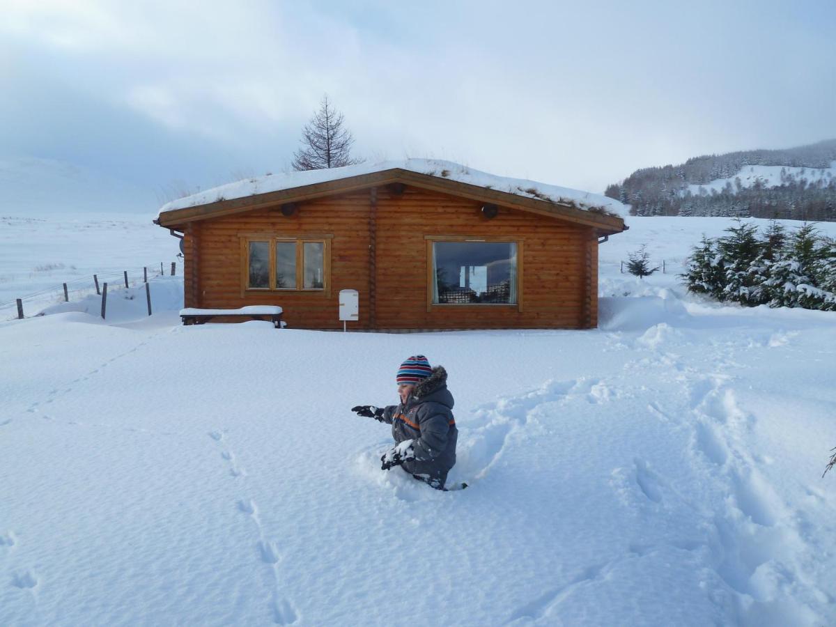 Glenbeag Mountain Lodges Spittal of Glenshee Zewnętrze zdjęcie