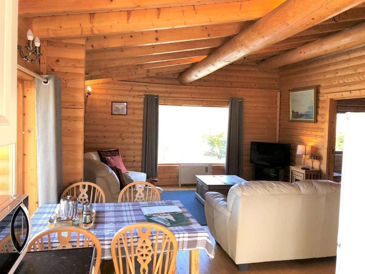 Glenbeag Mountain Lodges Spittal of Glenshee Zewnętrze zdjęcie